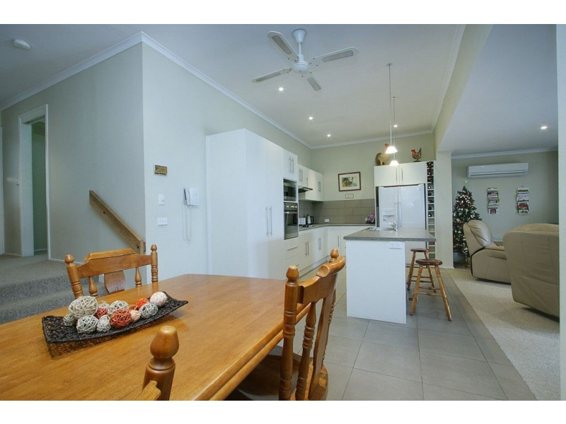 1 Kia-Ora Parade, Ferntree Gully VIC 3156