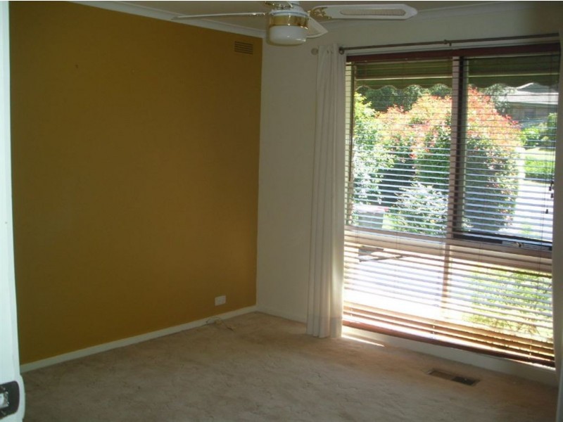 16 Garden Street, Boronia VIC 3155