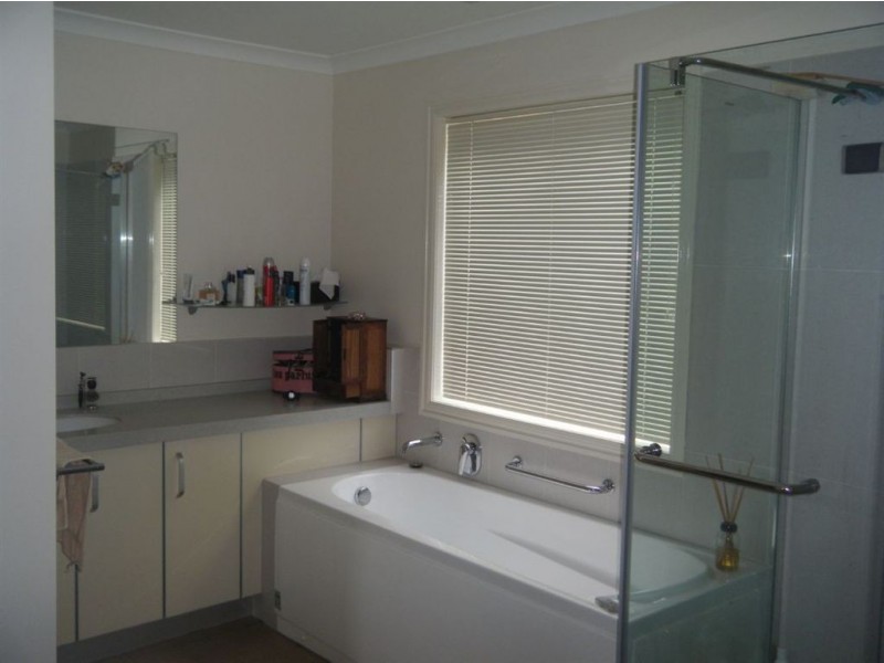 2/19 King Street, Bayswater VIC 3153