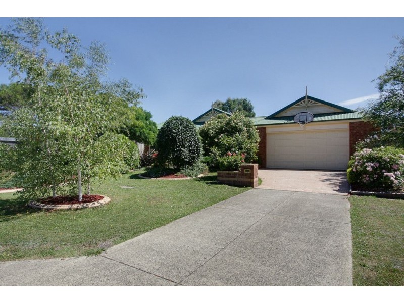 2 Illuminate Court, Kilsyth South VIC 3137