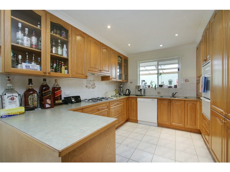 10 Cinerea Avenue, Ferntree Gully VIC 3156