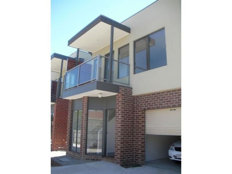 3/10 Tulip Crescent, Boronia VIC 3155