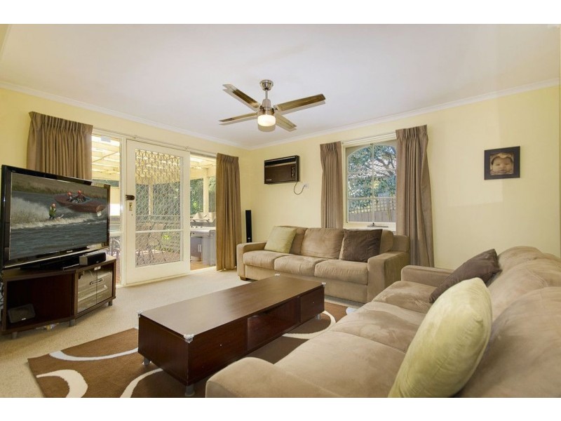 27 Alvina Street, Ferntree Gully VIC 3156