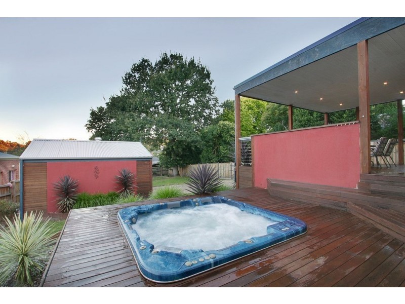 6 Hansen Road, Kilsyth VIC 3137