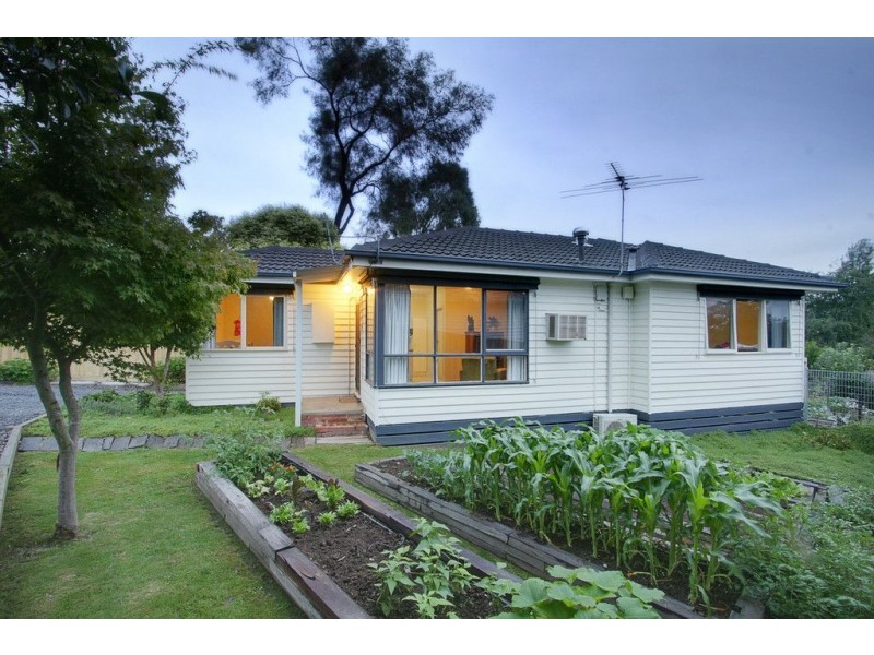 12 Buna Court, Boronia VIC 3155