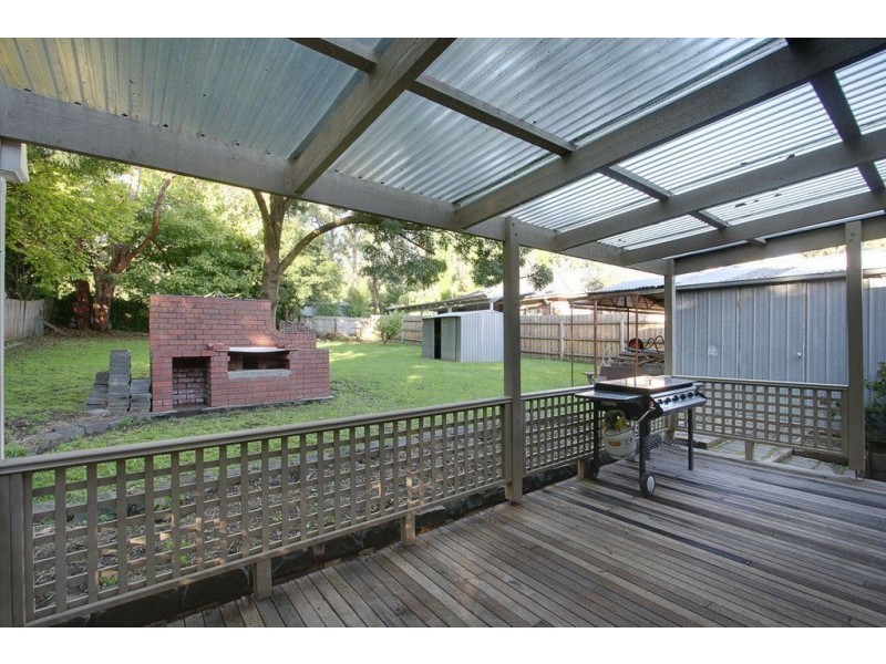 6 Vaughan Road, Ferntree Gully VIC 3156
