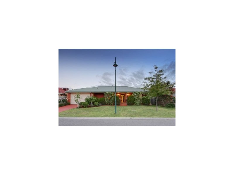 5 Warbler Court, Boronia VIC 3155