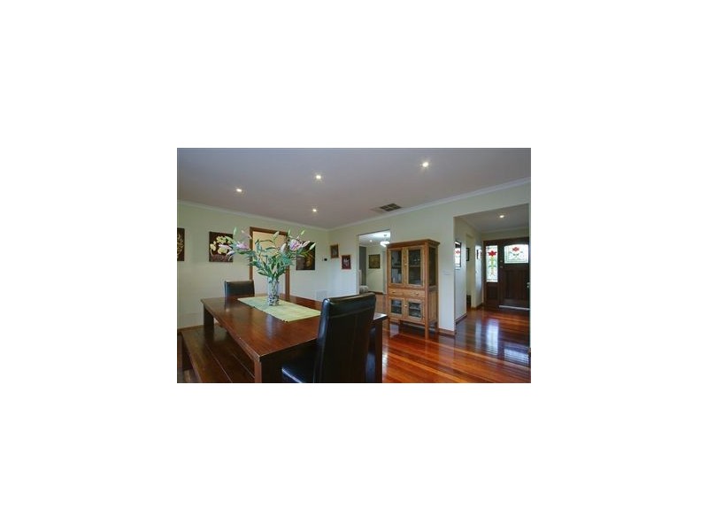 5 Warbler Court, Boronia VIC 3155