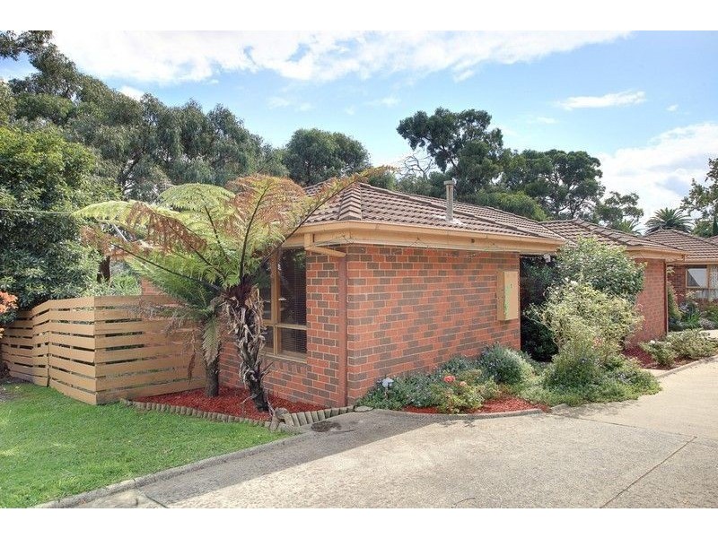 1/11 Butlers Road, Ferntree Gully VIC 3156