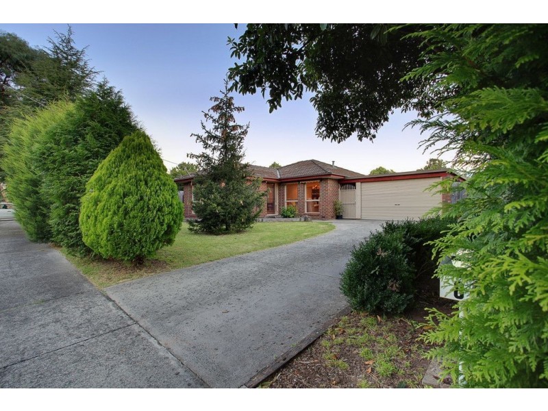 8 Wimborne Court, Bayswater North VIC 3153