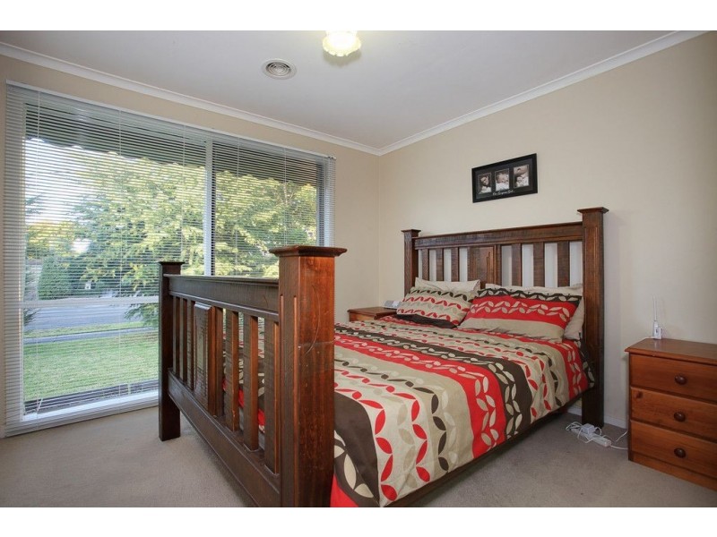 8 Wimborne Court, Bayswater North VIC 3153