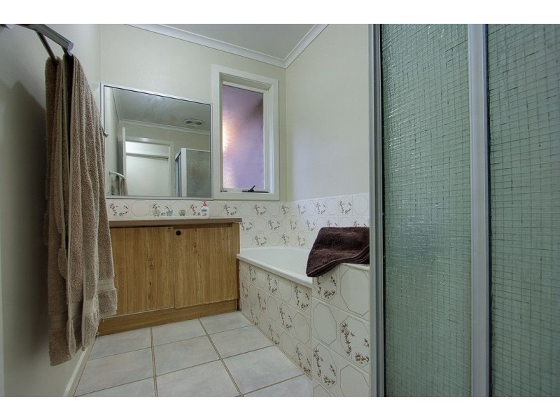 8 Wimborne Court, Bayswater North VIC 3153