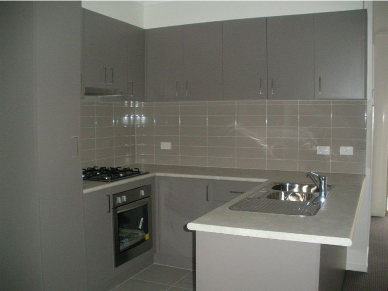 2/5 Laurel Avenue, Boronia VIC 3155