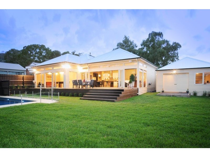 8 Norman Street, The Basin VIC 3154