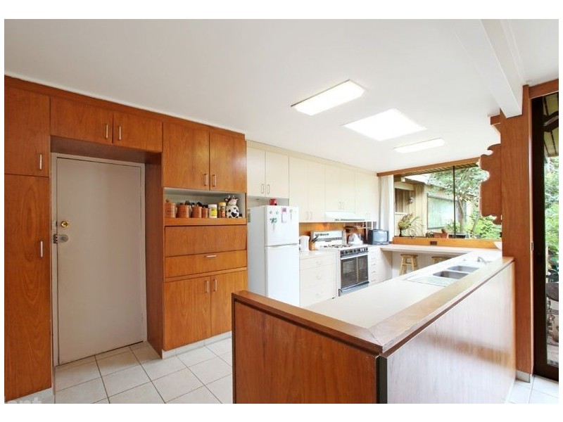 14 Highmoor Avenue, Bayswater VIC 3153