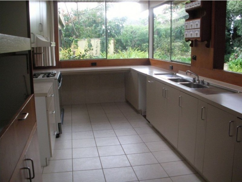 14 Highmoor Avenue, Bayswater VIC 3153