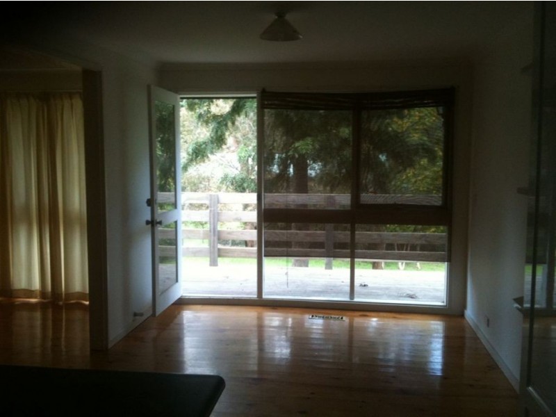 56 Leonard Street, Upwey VIC 3158