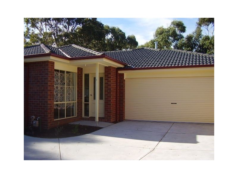 2/11 Quinn Court, Rowville VIC 3178