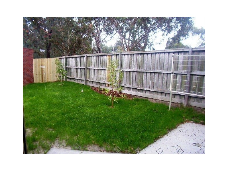 2/11 Quinn Court, Rowville VIC 3178