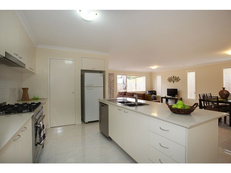 7 Riparian Way, Ferntree Gully VIC 3156