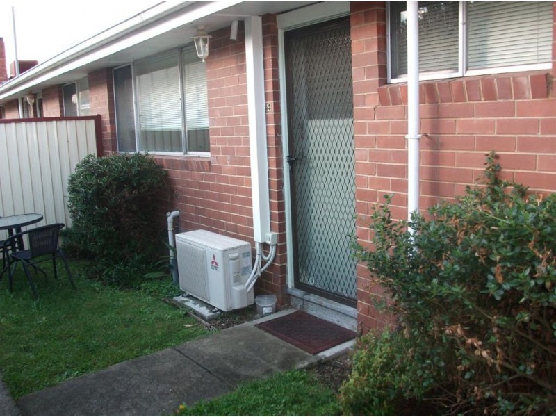 4/18 Oak Avenue, Boronia VIC 3155