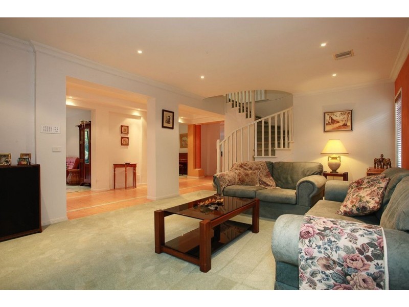 32 Castricum Place, Ferntree Gully VIC 3156