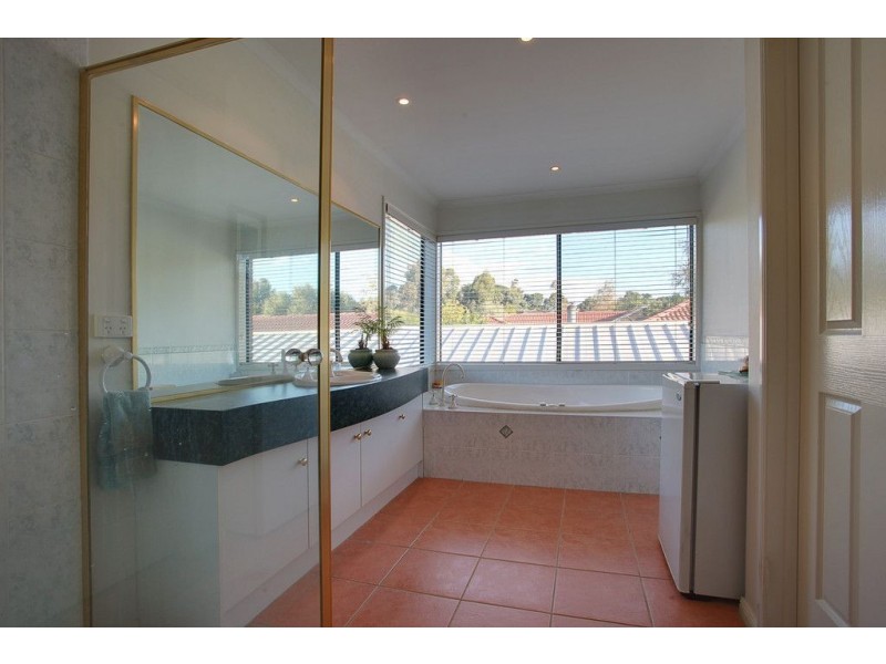32 Castricum Place, Ferntree Gully VIC 3156