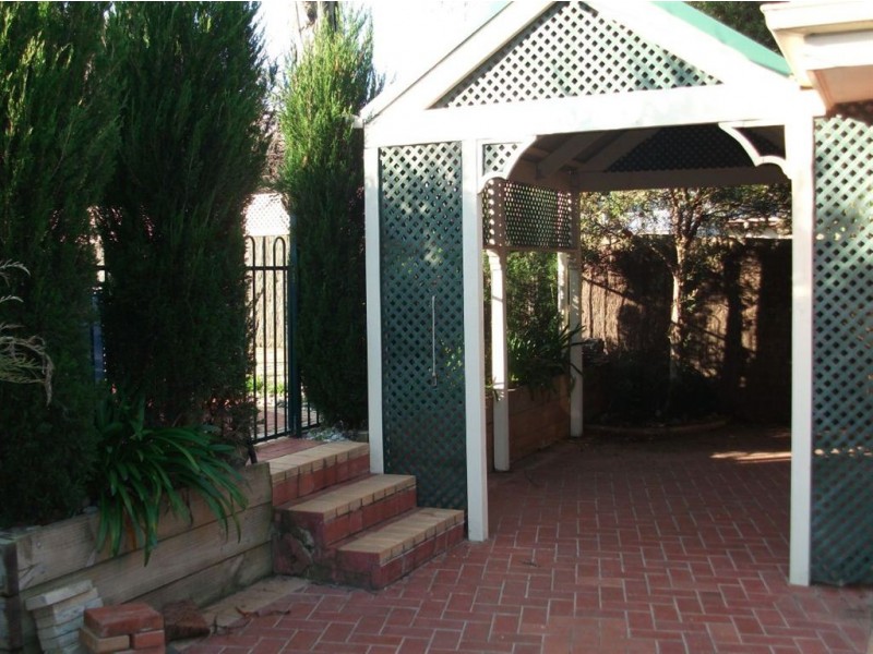 42 Lynn Drive, Ferntree Gully VIC 3156
