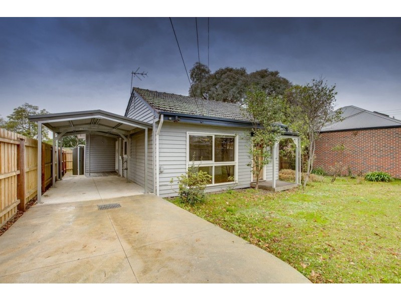 1/2 Parry Street, Croydon VIC 3136