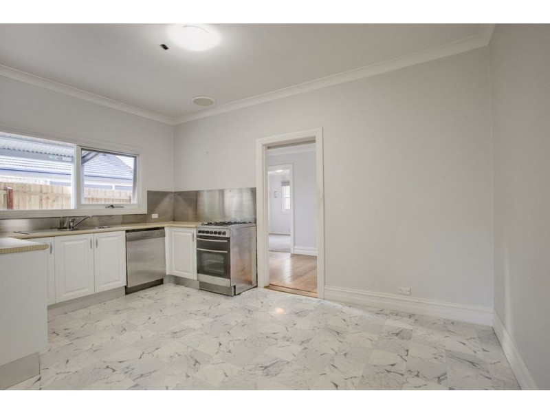 1/2 Parry Street, Croydon VIC 3136