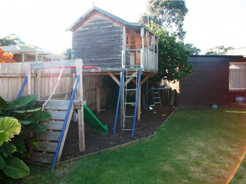 35 Orna Street, Ferntree Gully VIC 3156