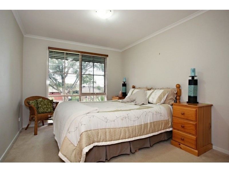 9 Kedleston Way, Rowville VIC 3178