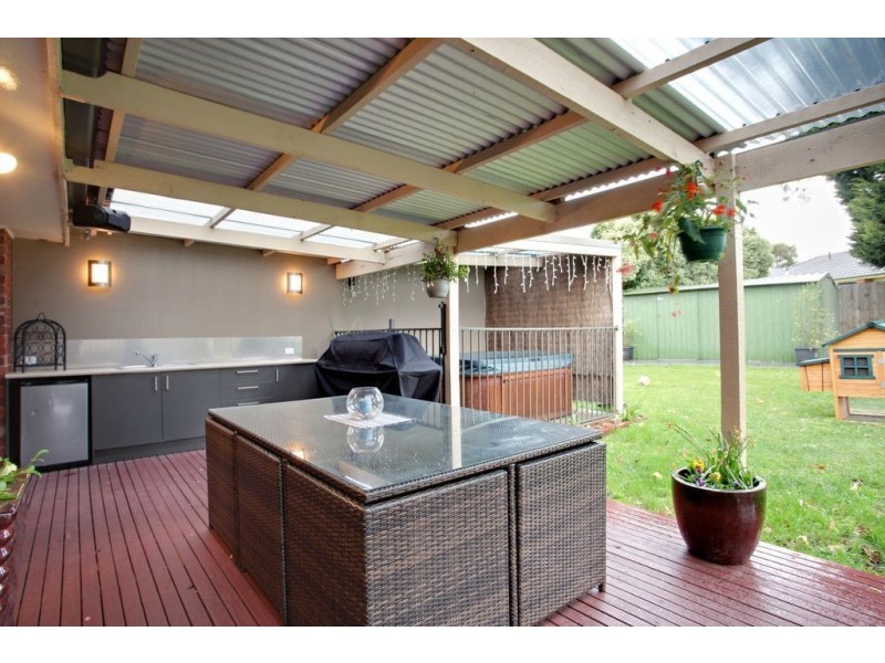 9 Kedleston Way, Rowville VIC 3178
