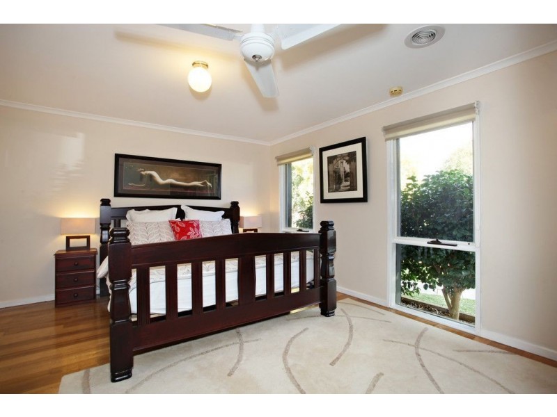 55 Bursaria Avenue, Ferntree Gully VIC 3156