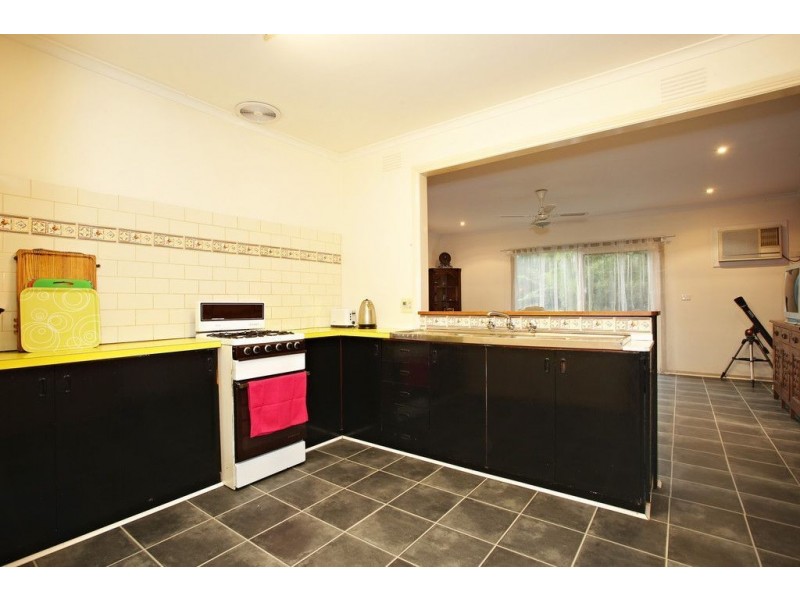 23 Bowen Avenue, The Basin VIC 3154