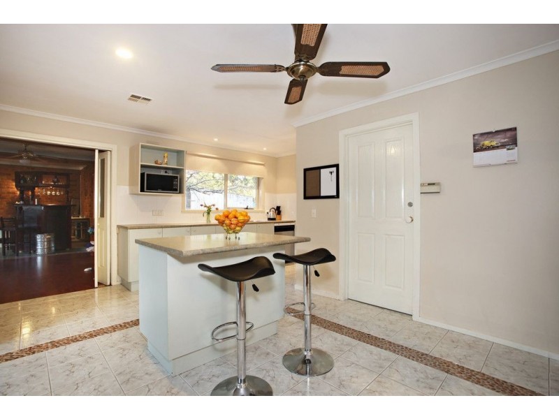 37 Blandford Crescent, Bayswater North VIC 3153