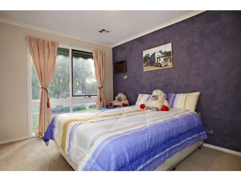 37 Blandford Crescent, Bayswater North VIC 3153