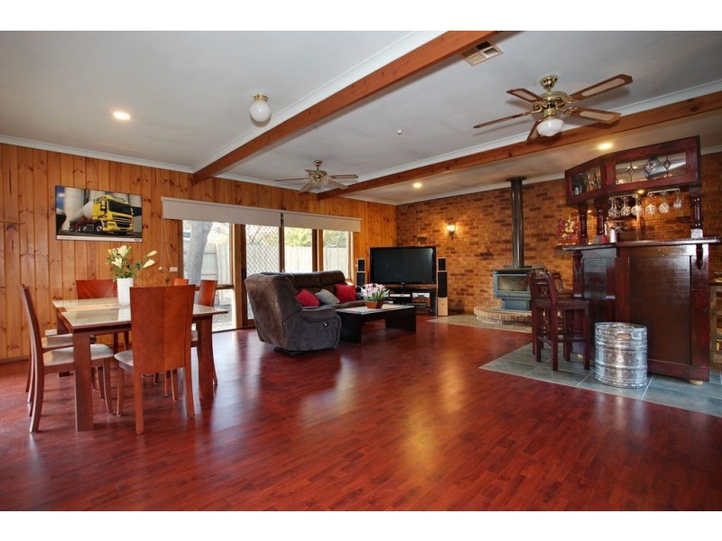 37 Blandford Crescent, Bayswater North VIC 3153