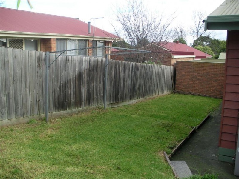 2/18 Moncoe Street, Boronia VIC 3155