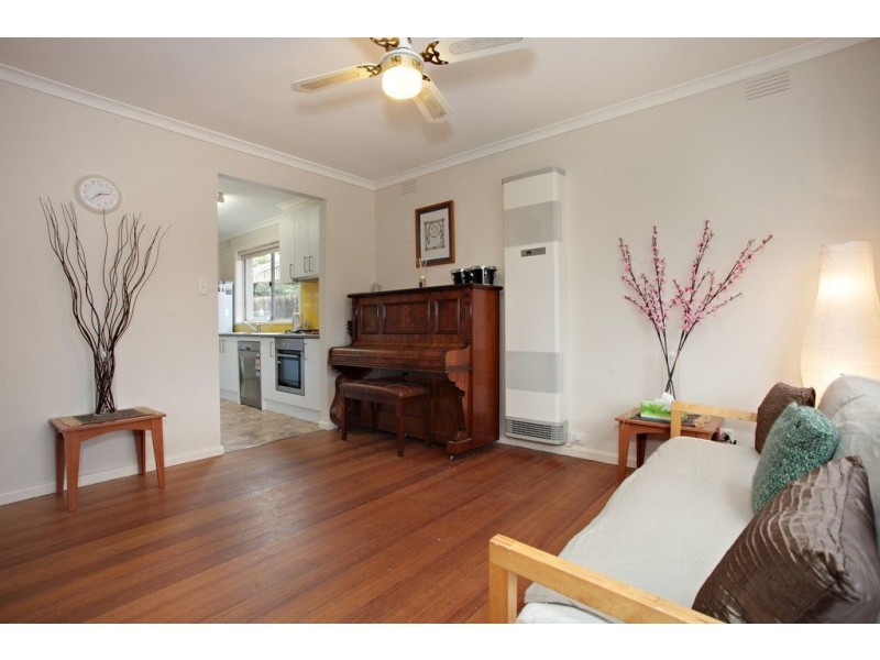 2/21 McDonald Crescent, Boronia VIC 3155
