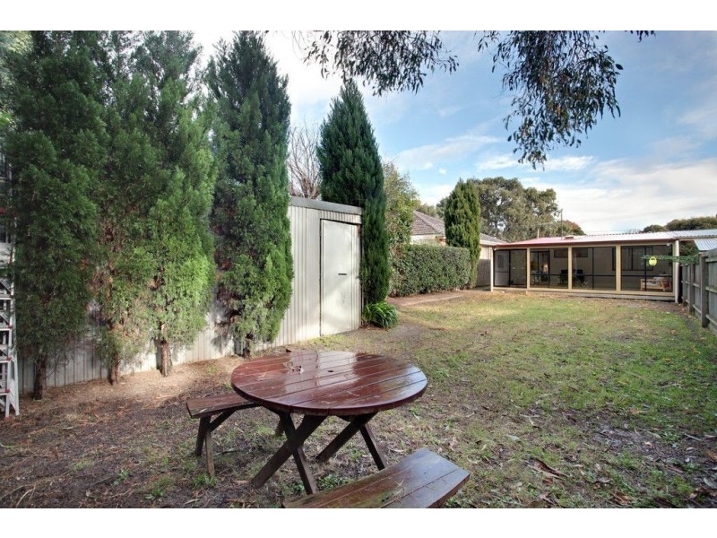 2/21 McDonald Crescent, Boronia VIC 3155