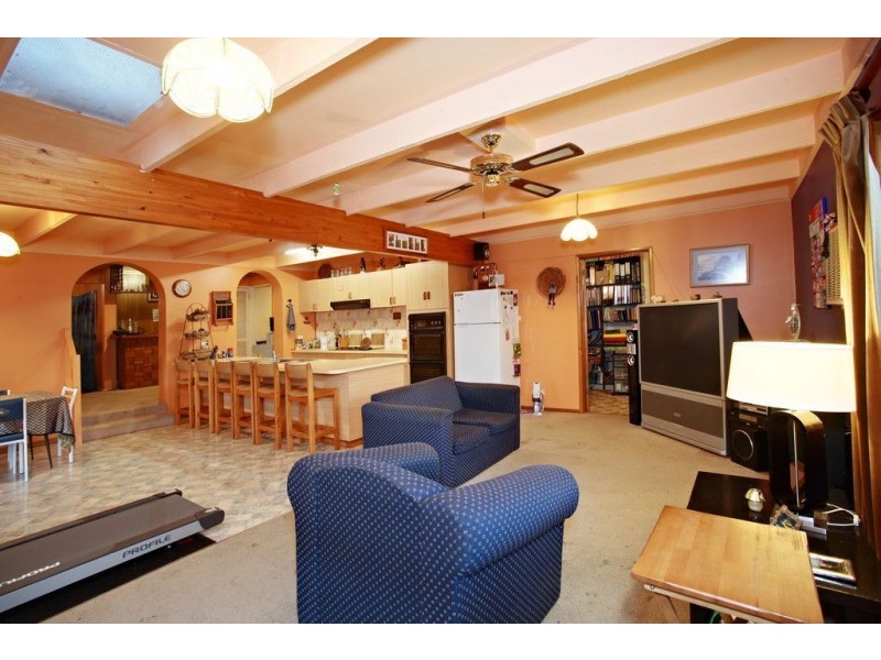 30 Ross Street, Ferntree Gully VIC 3156