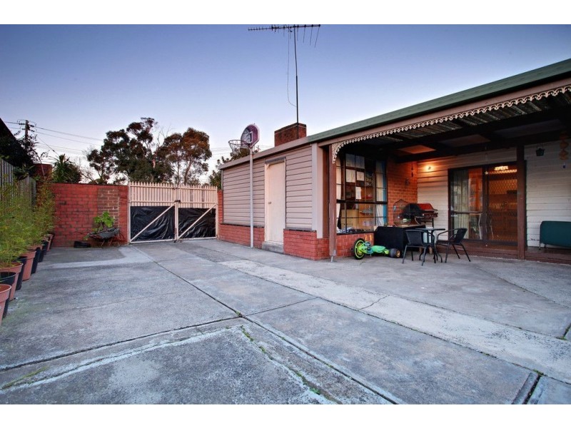 30 Ross Street, Ferntree Gully VIC 3156