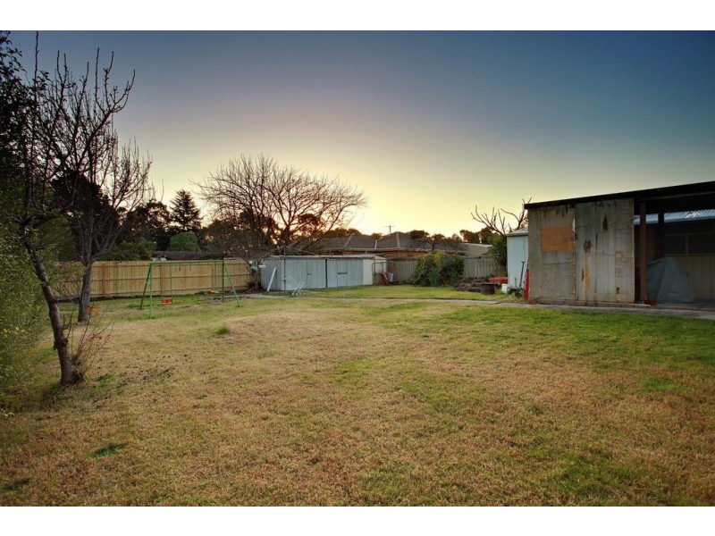 30 Ross Street, Ferntree Gully VIC 3156