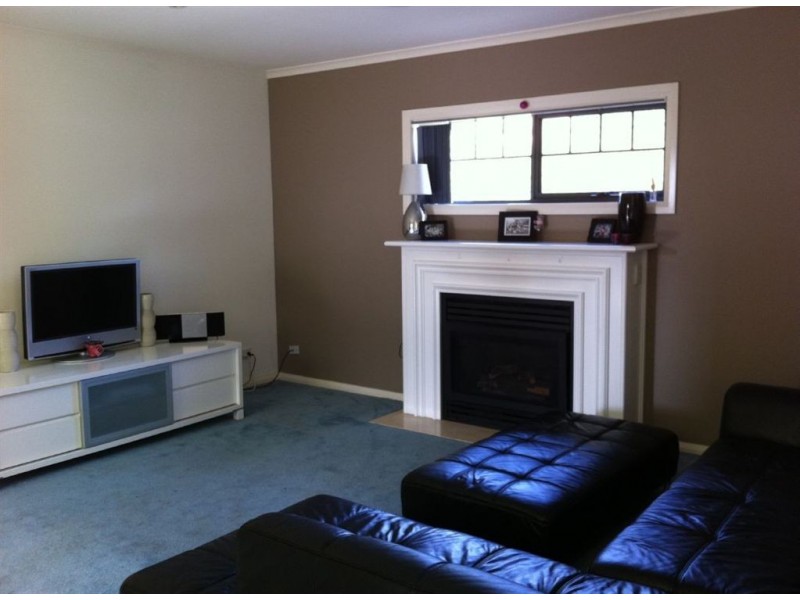 1/34 Wattletree Road, Ferntree Gully VIC 3156