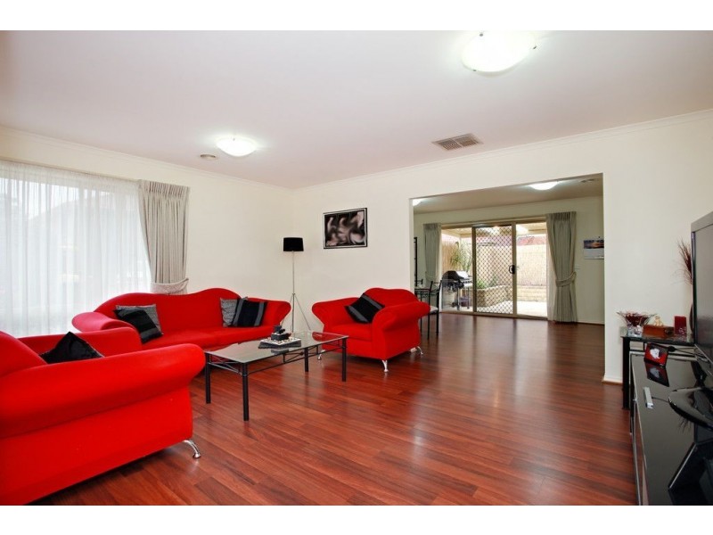 2/9 Casuarina Avenue, Boronia VIC 3155