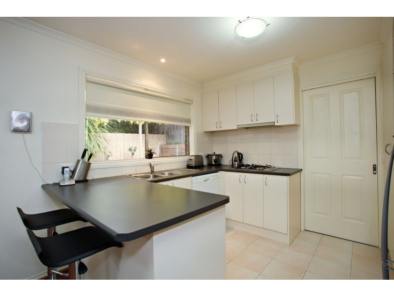 2/9 Casuarina Avenue, Boronia VIC 3155