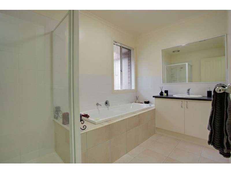 2/9 Casuarina Avenue, Boronia VIC 3155