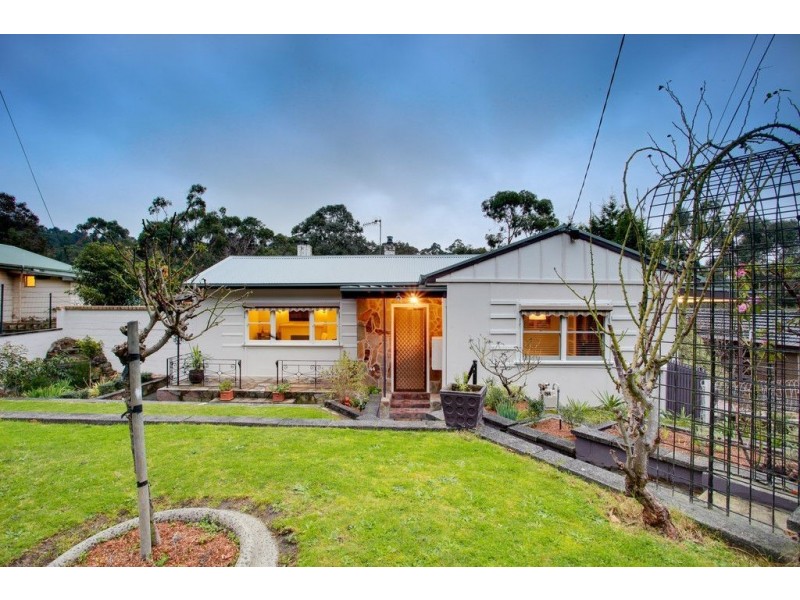 44 Janiesleigh Road, Upper Ferntree Gully VIC 3156
