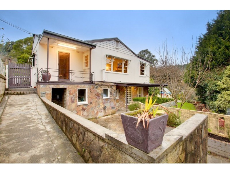 44 Janiesleigh Road, Upper Ferntree Gully VIC 3156